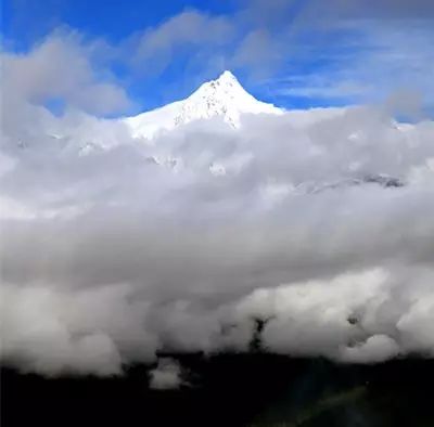 美中国】达瓦更扎看云海不朽情缘游戏入口【大(图3) 美中国】达瓦更扎看云海不朽情缘游戏入口【大(图3)