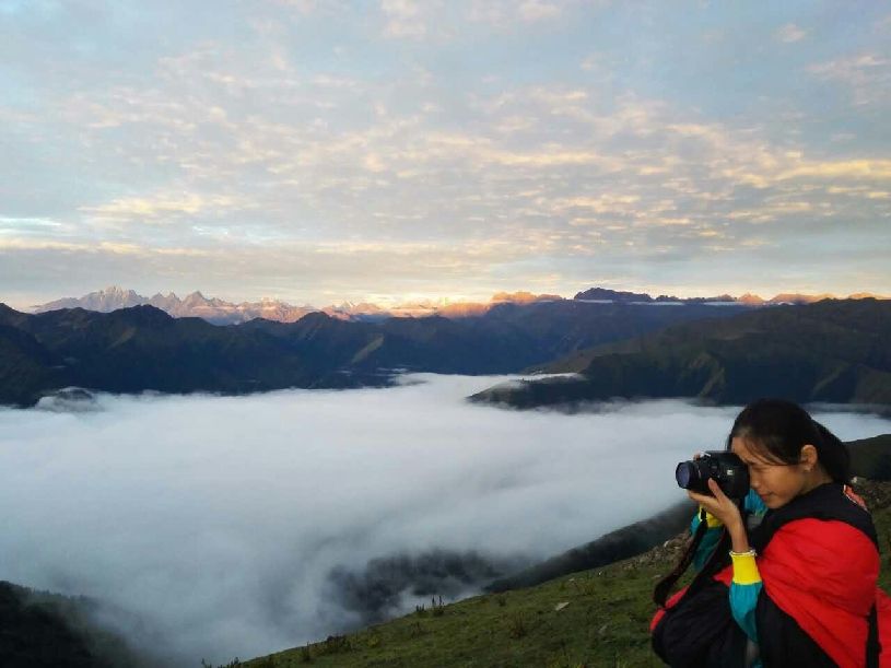 美中国】达瓦更扎看云海不朽情缘游戏入口【大(图2) 美中国】达瓦更扎看云海不朽情缘游戏入口【大(图2)